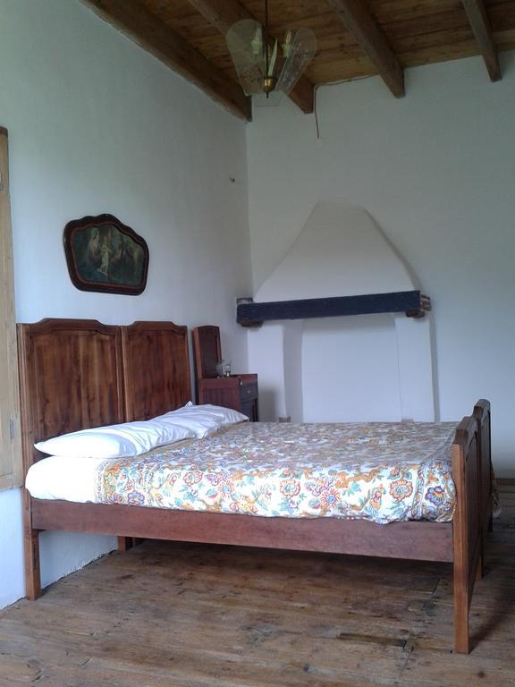Rural House Rondini Hotel Camposasco Kültér fotó